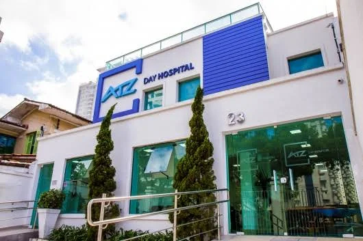 Fachada do ATZ Day Hospital — R. Lobo Vianna, 23 — Santos